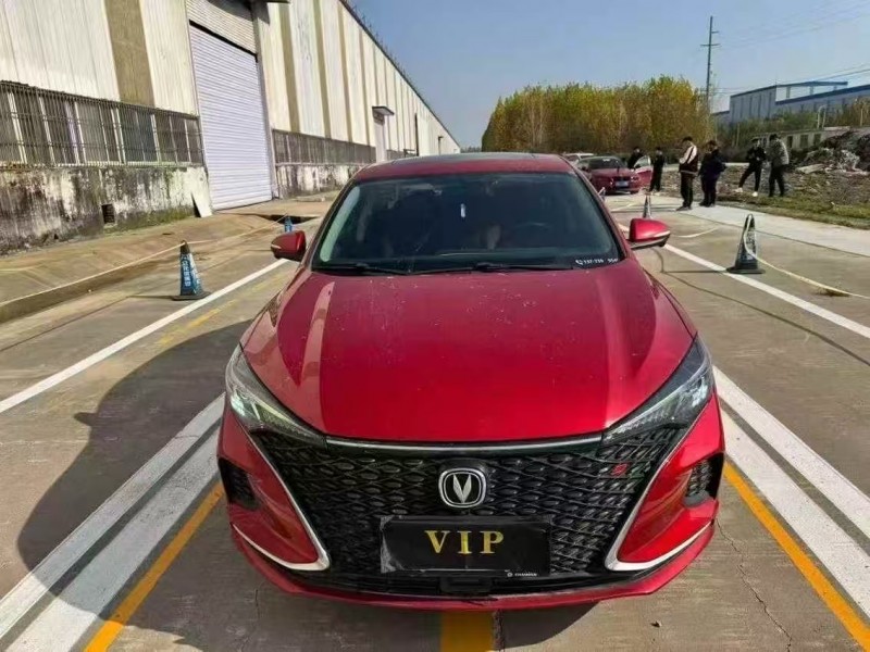 菏泽21年长安汽车逸动1