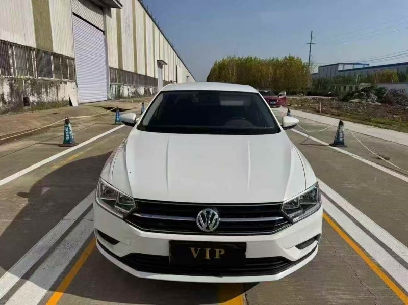 菏泽22年大众宝来1