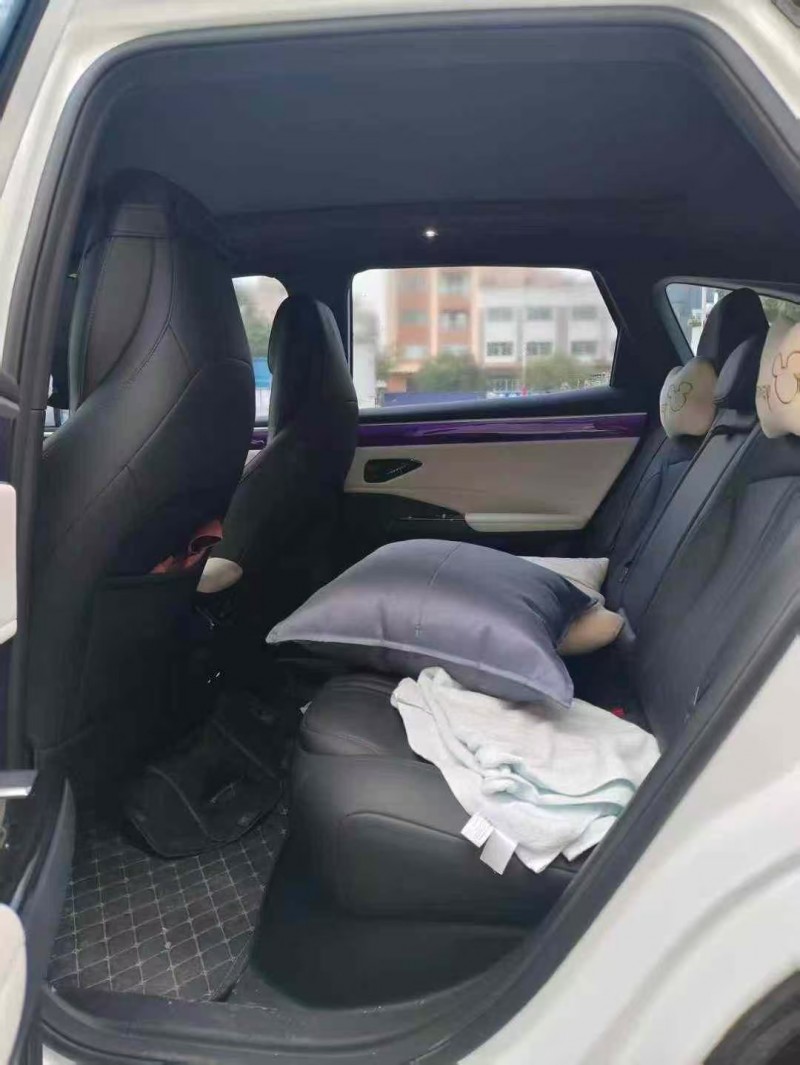 广州23年吉利银河4