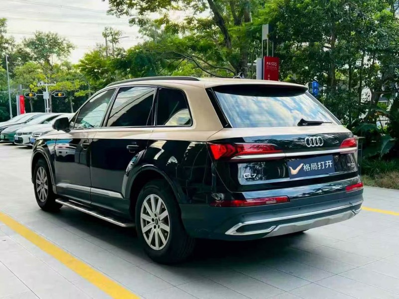 广州22年奥迪Q78