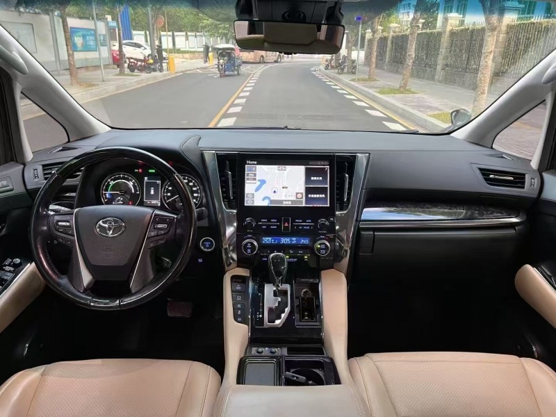 广州21年丰田威尔法5