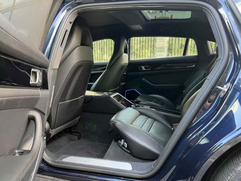 广州20年保时捷帕拉梅拉4