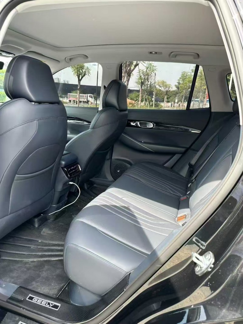 广州25年吉利银河4