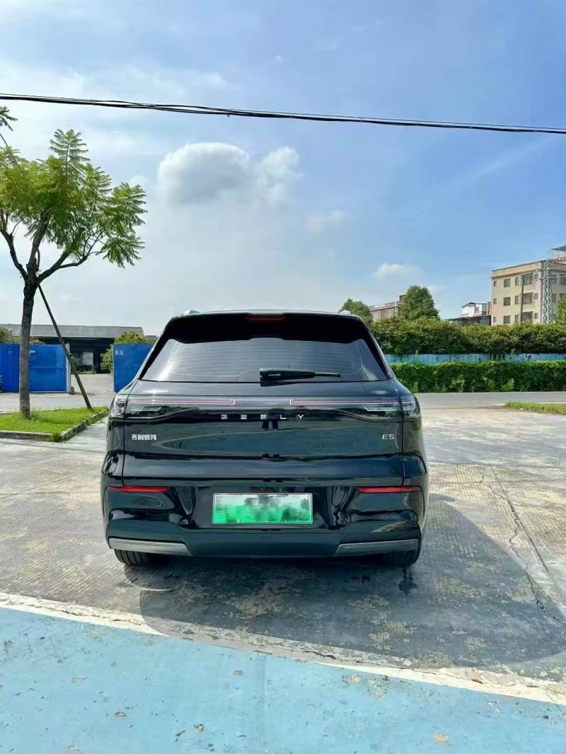 广州25年吉利银河9