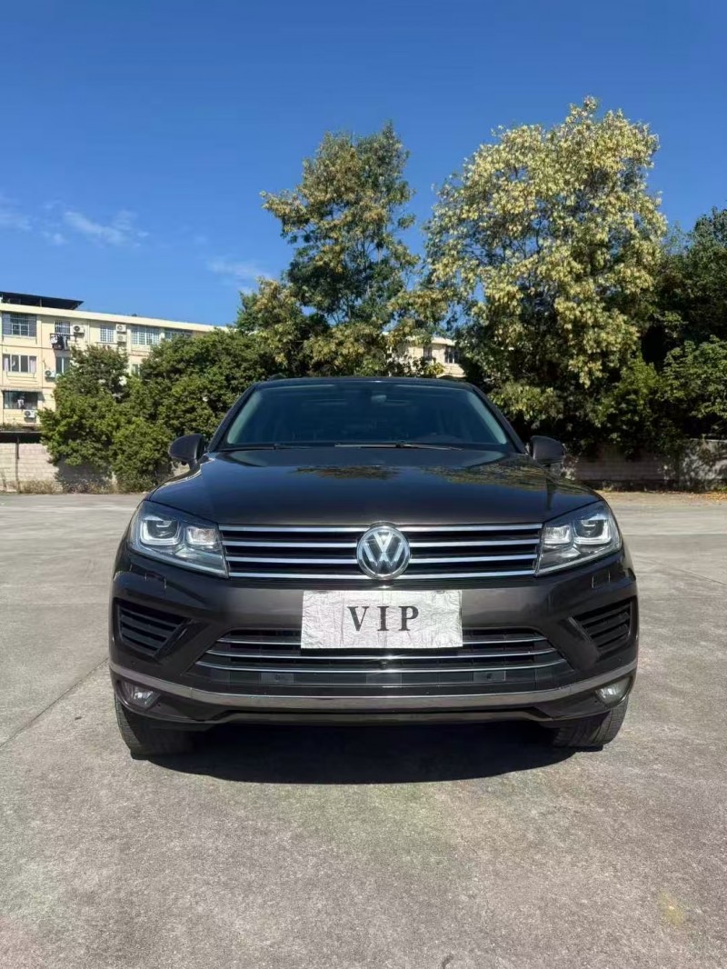 广州17年大众途锐1