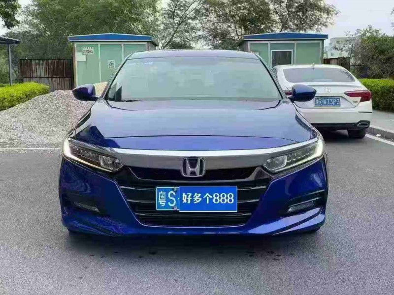 东莞19年本田雅阁1