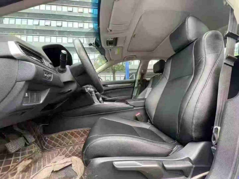 东莞19年本田雅阁6