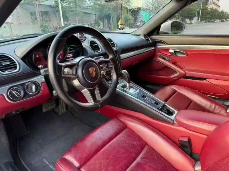 珠海17年保时捷7185