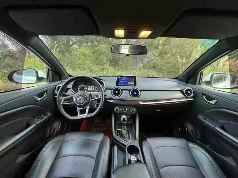 珠海21年东风风光4