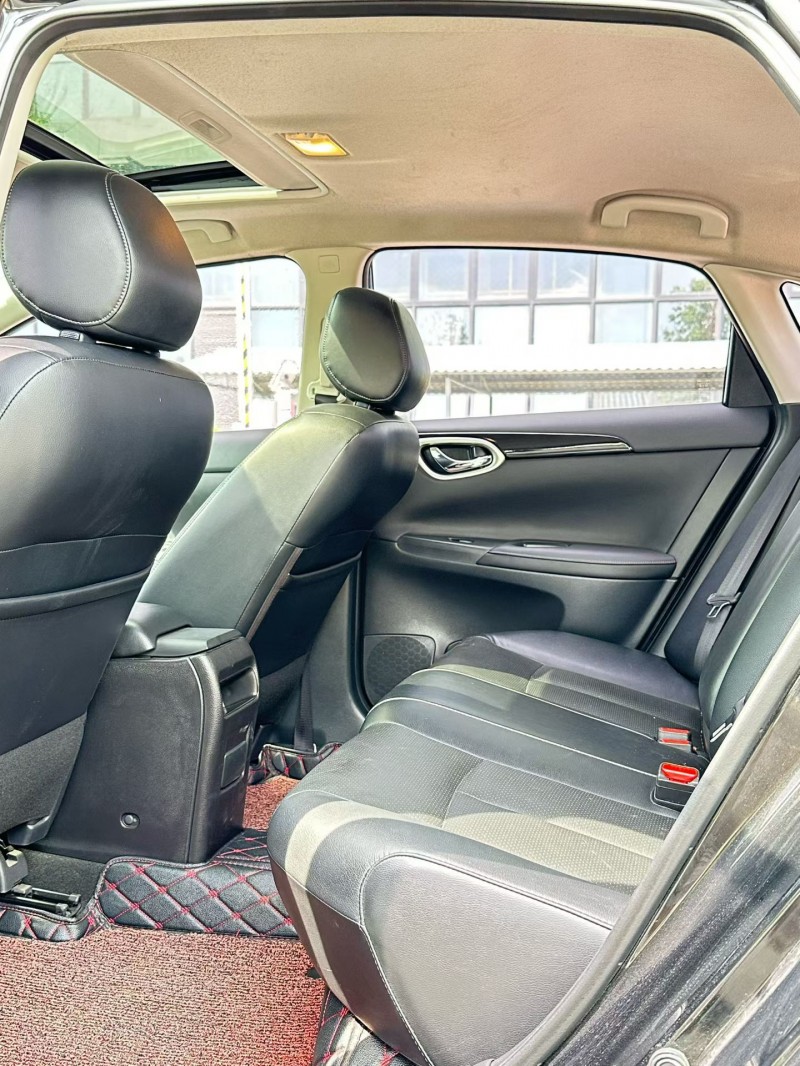 东莞19年日产轩逸5