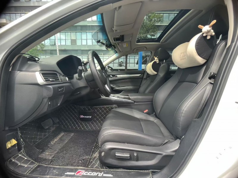 东莞22年本田雅阁5