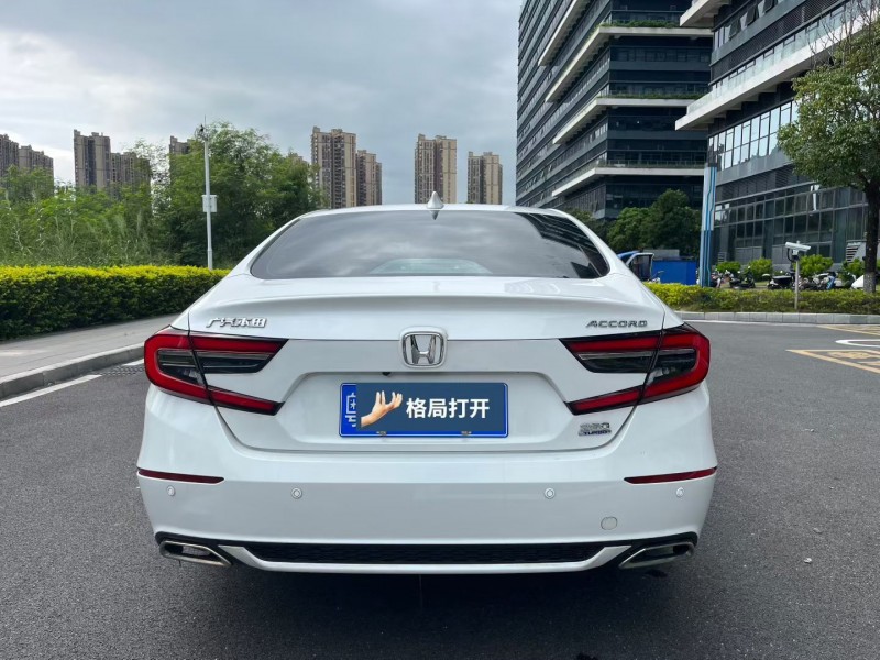 东莞22年本田雅阁9