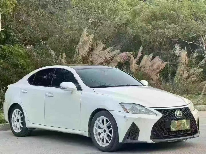 珠海11年雷克萨斯IS2