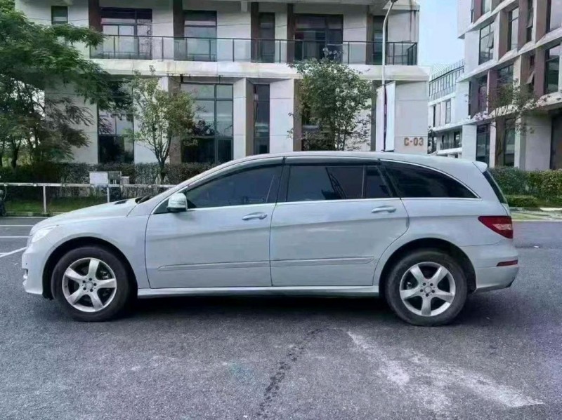 广州14年奔驰R6