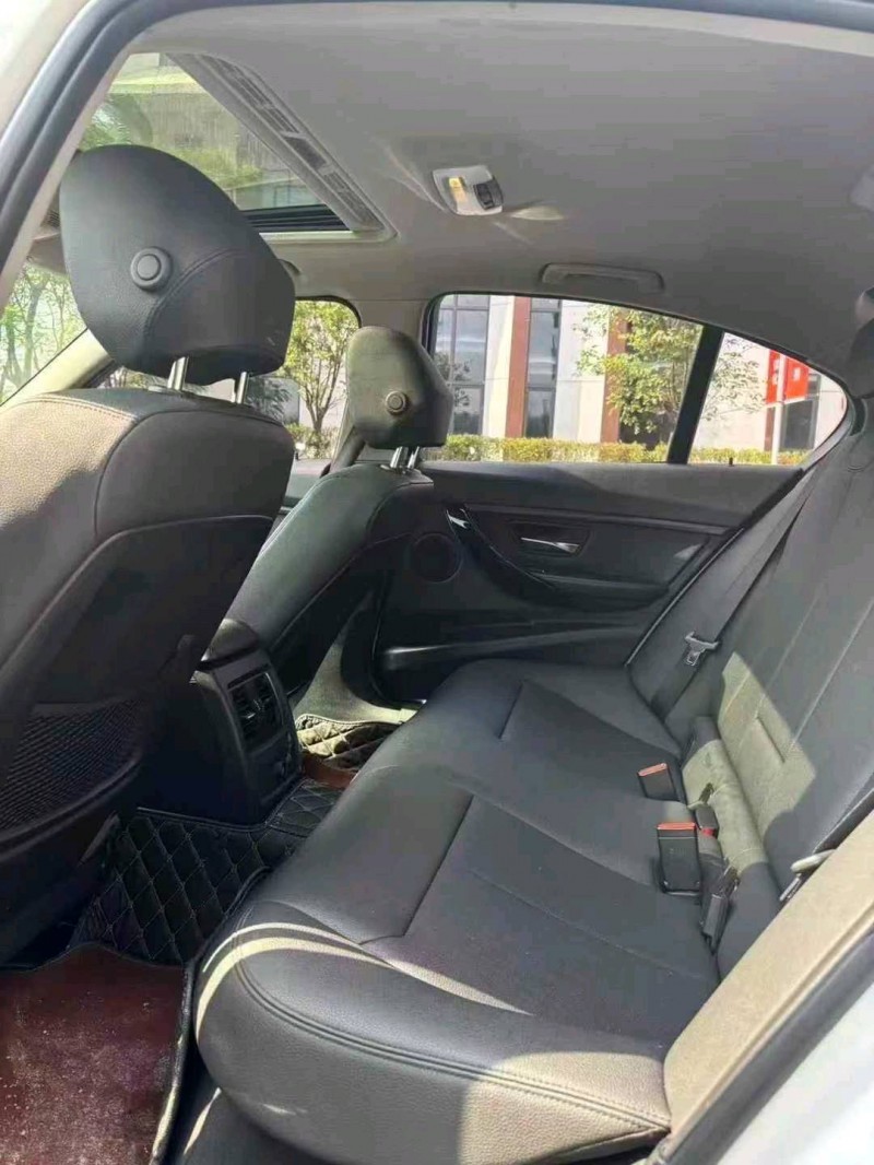 广州17年宝马3系8