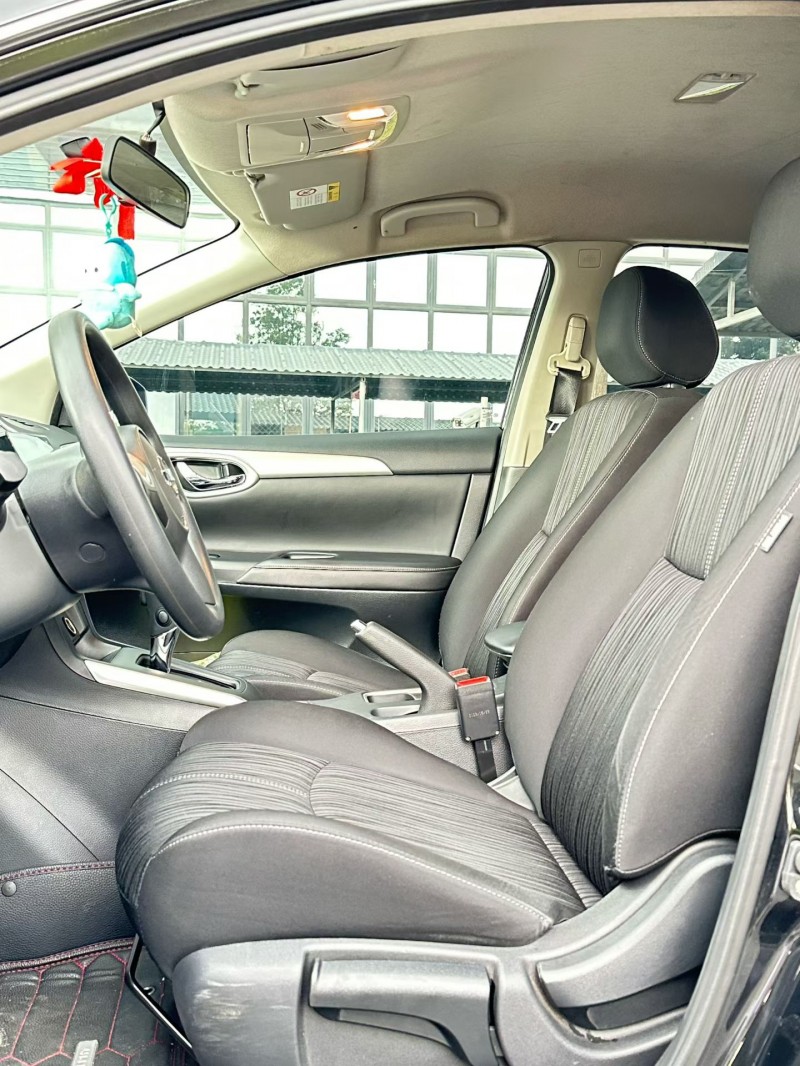 东莞23年日产轩逸5