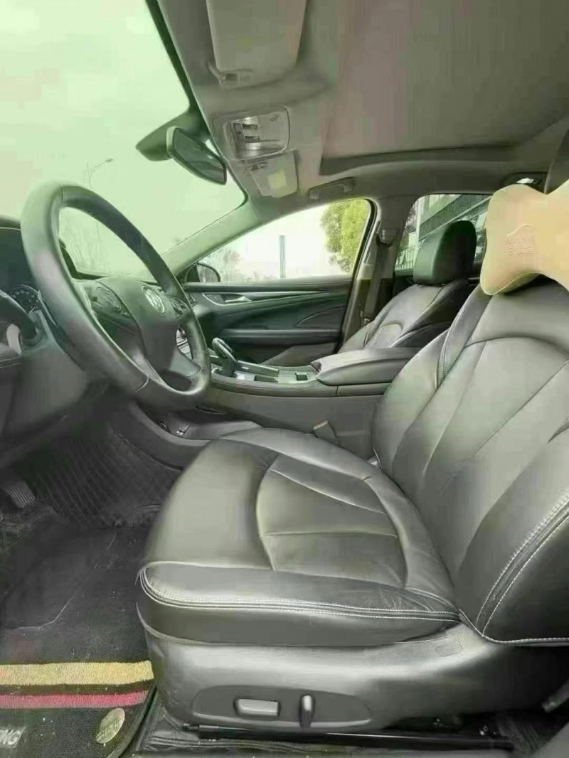 东莞21年别克君越5