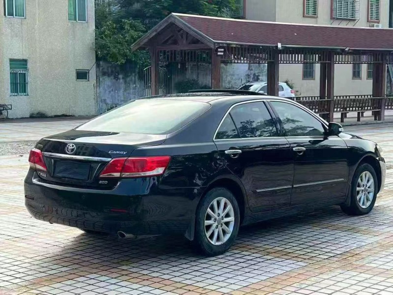 湛江11年丰田凯美瑞8