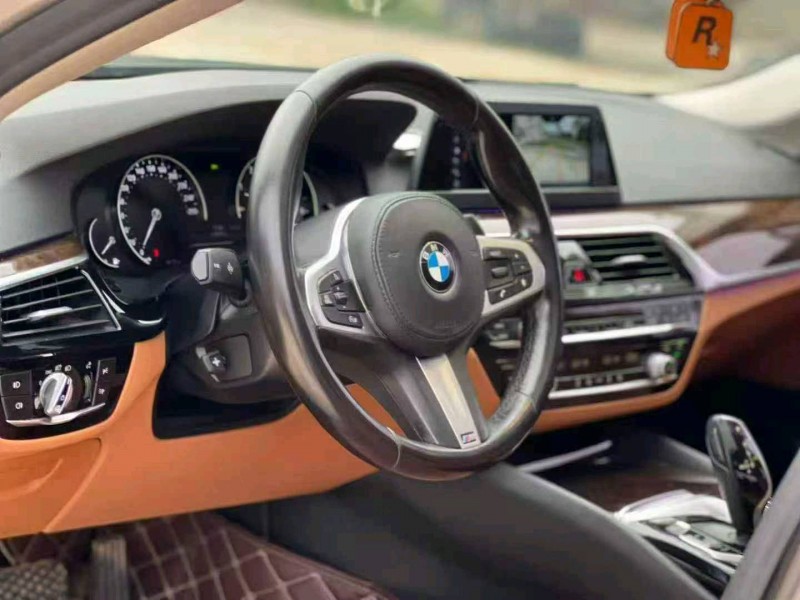 江门18年宝马5系5