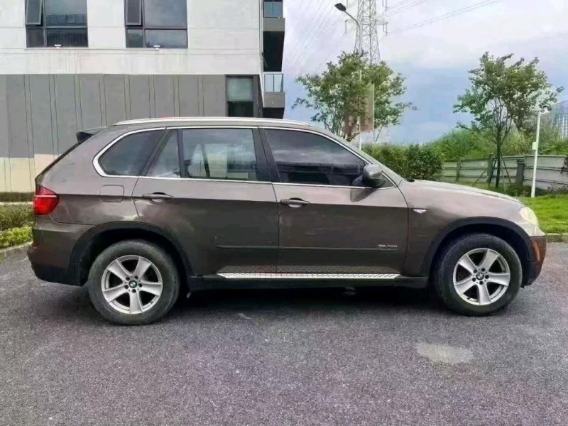 广州14年宝马X57