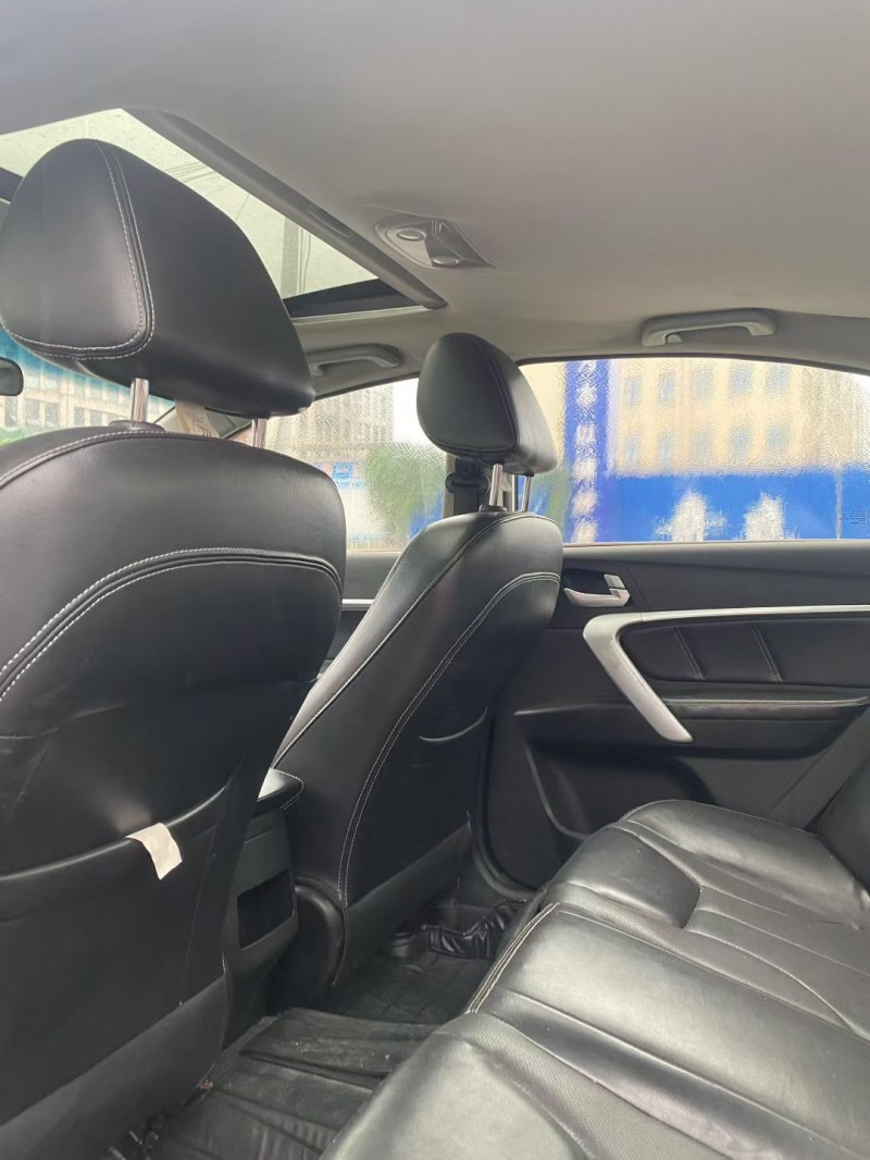 娄底16年吉利帝豪5