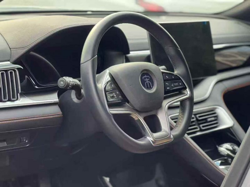 珠海22年比亚迪宋4