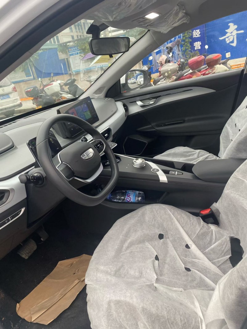 娄底25年吉利几何6