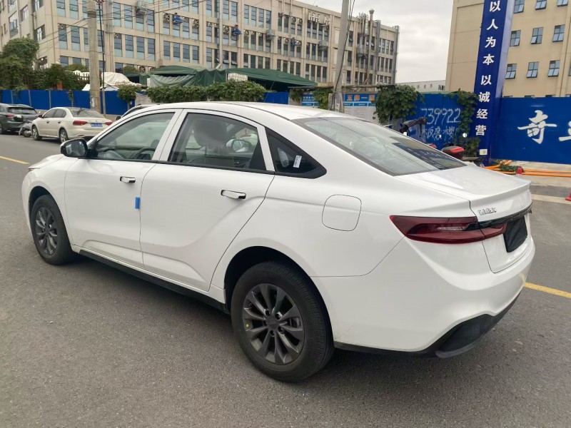 娄底25年吉利几何9