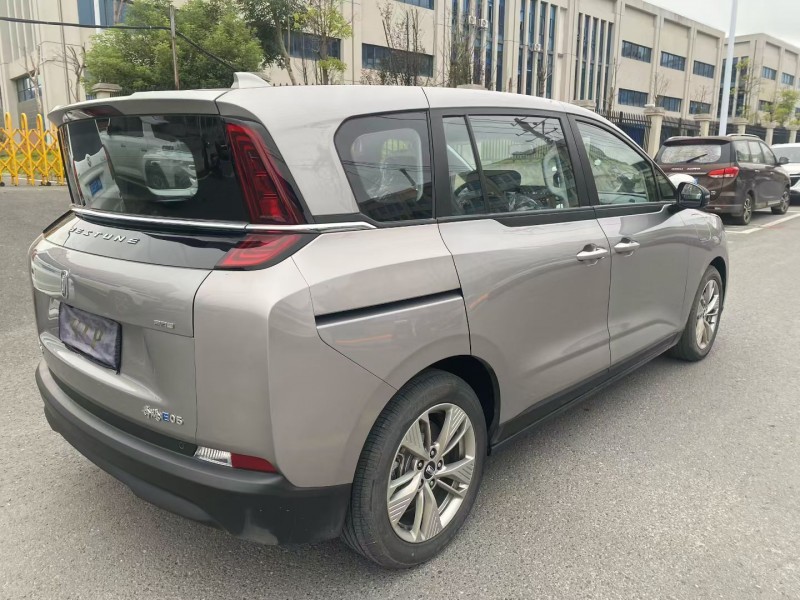 娄底23年传祺埃安S9