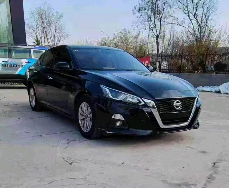 济南22年日产天籁3