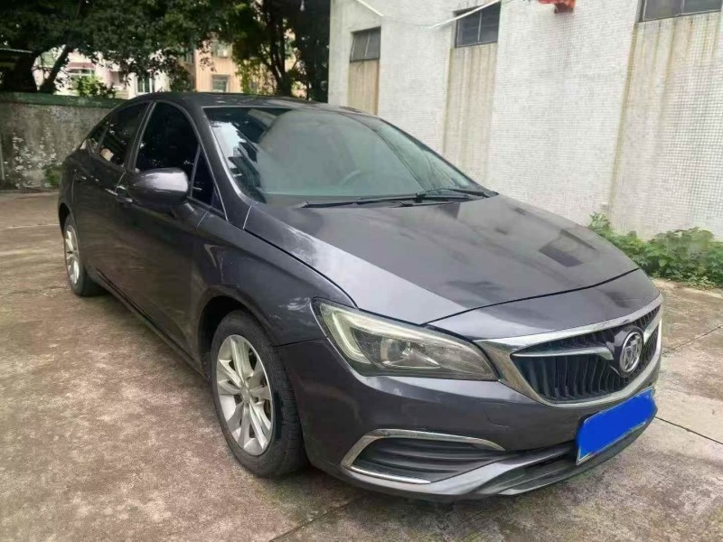 汕头18年别克威朗3