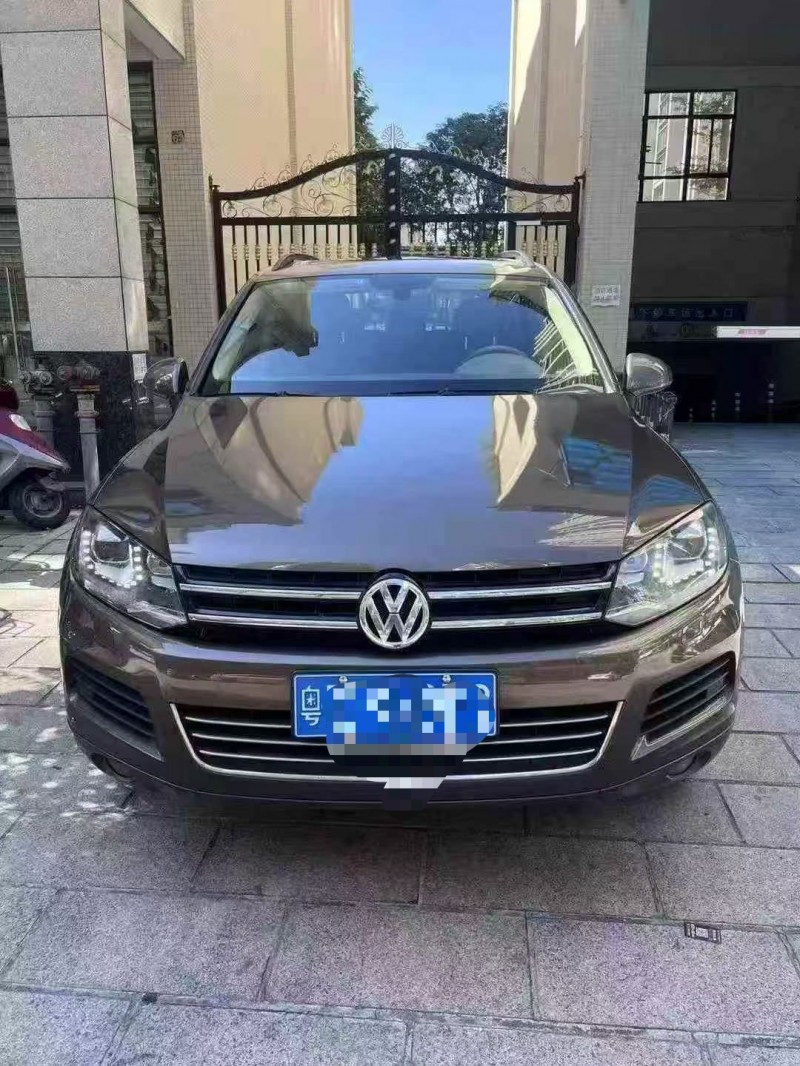 珠海14年大众途锐1