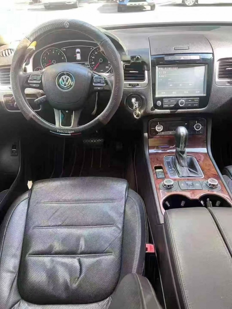 珠海14年大众途锐4