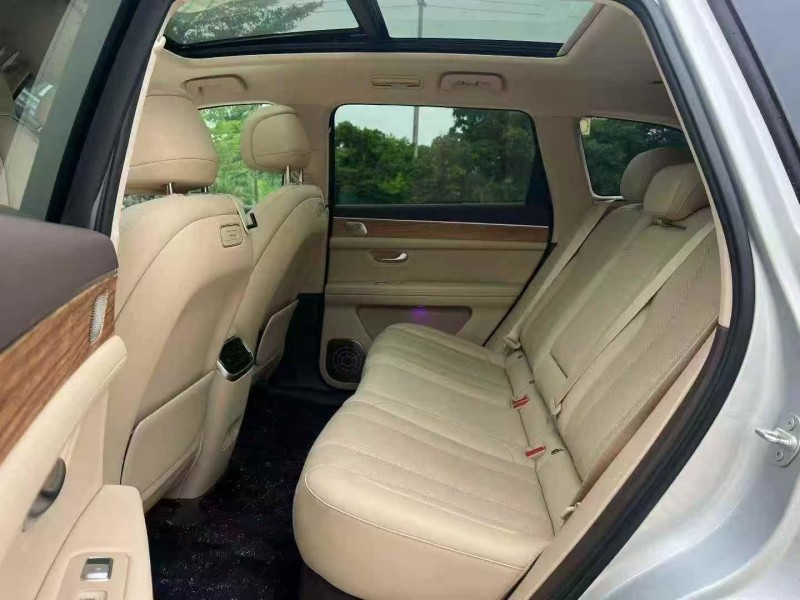 深圳23年华为智选问界7