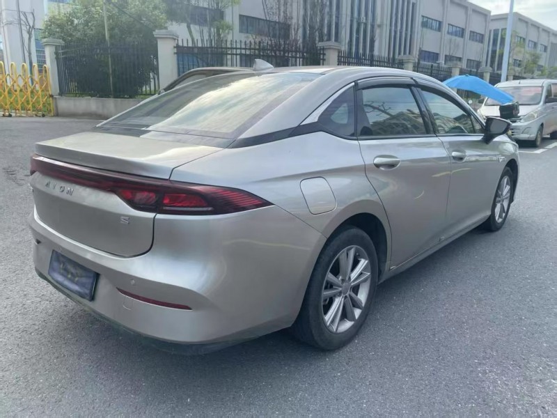 娄底23年传祺埃安S6