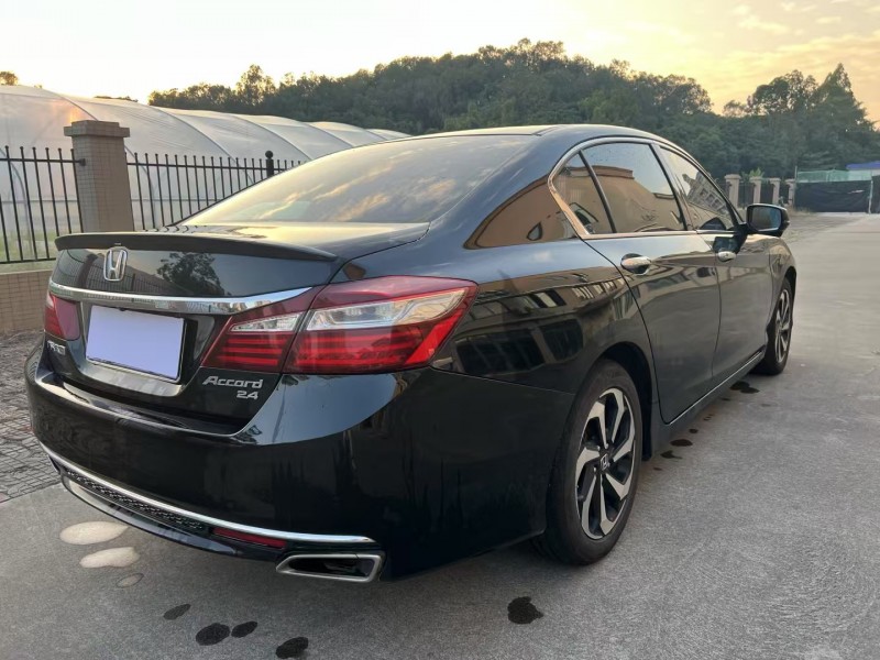 江门17年本田雅阁8