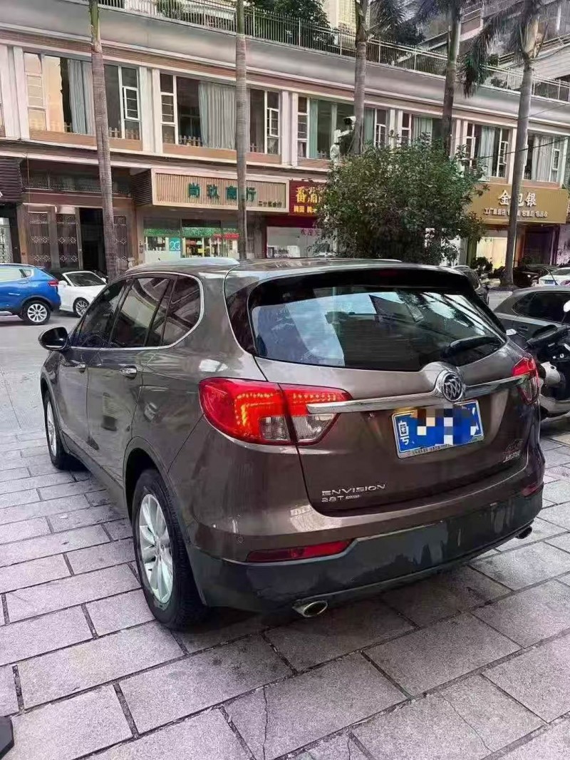 珠海15年别克昂科威9