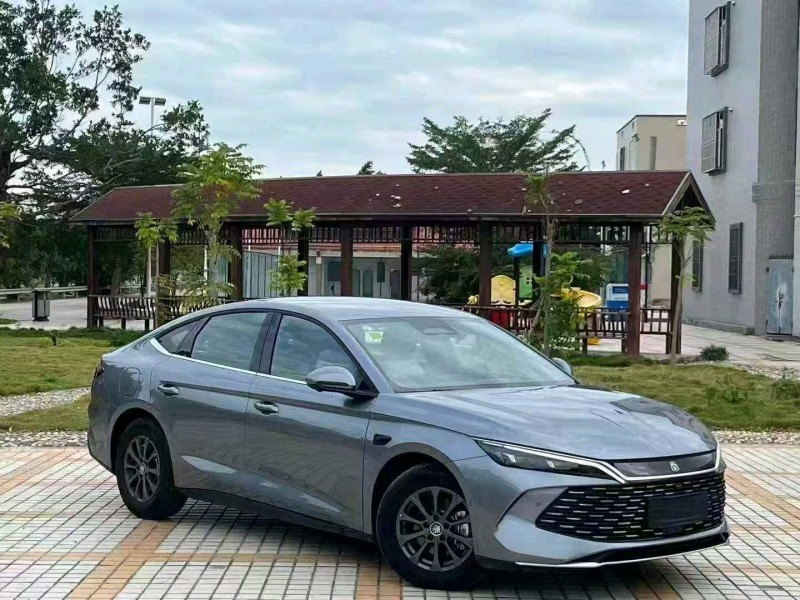 汕头25年比亚迪秦2