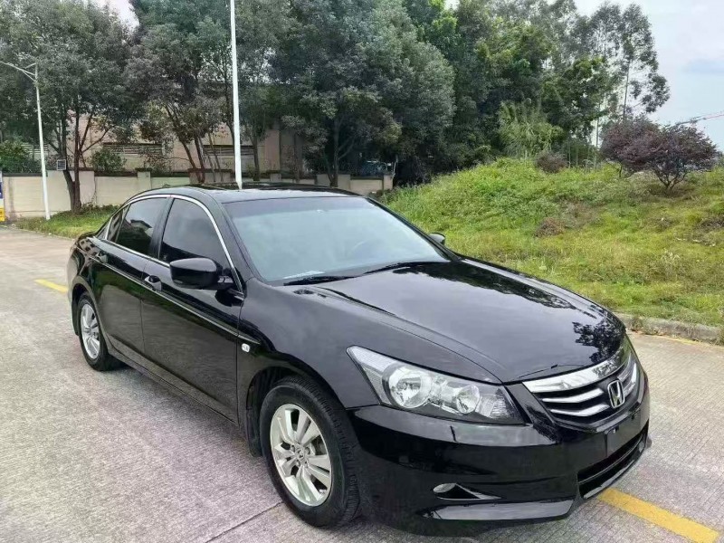 汕头11年本田雅阁2