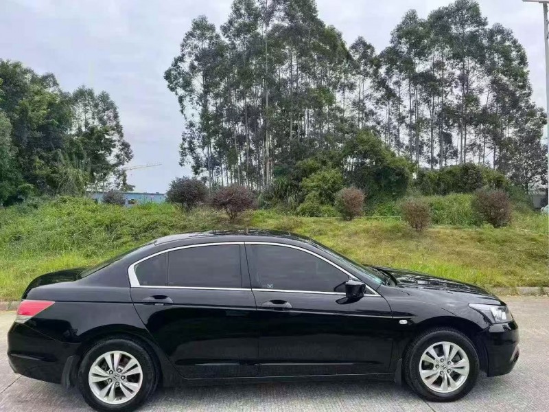 汕头11年本田雅阁5