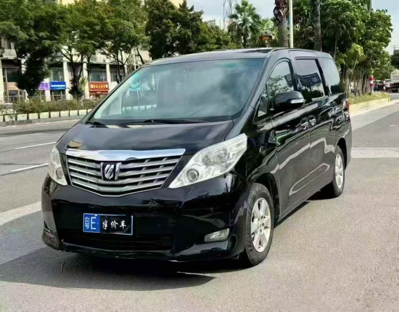 珠海10年丰田埃尔法2