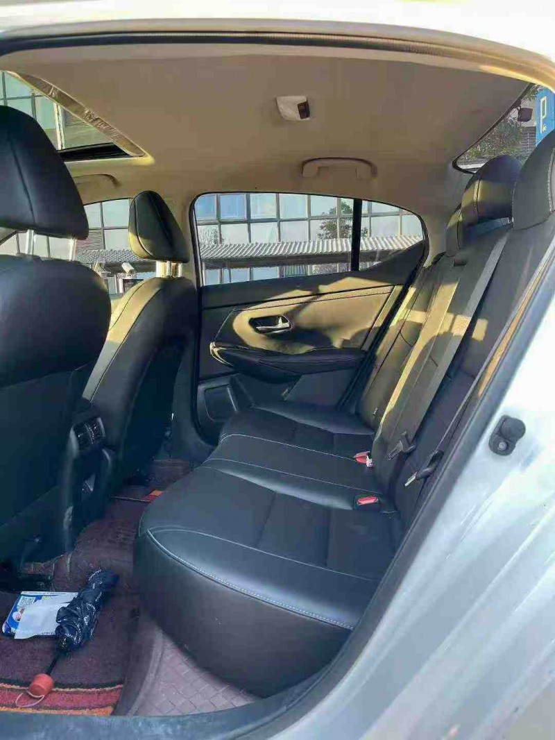 东莞25年日产轩逸5