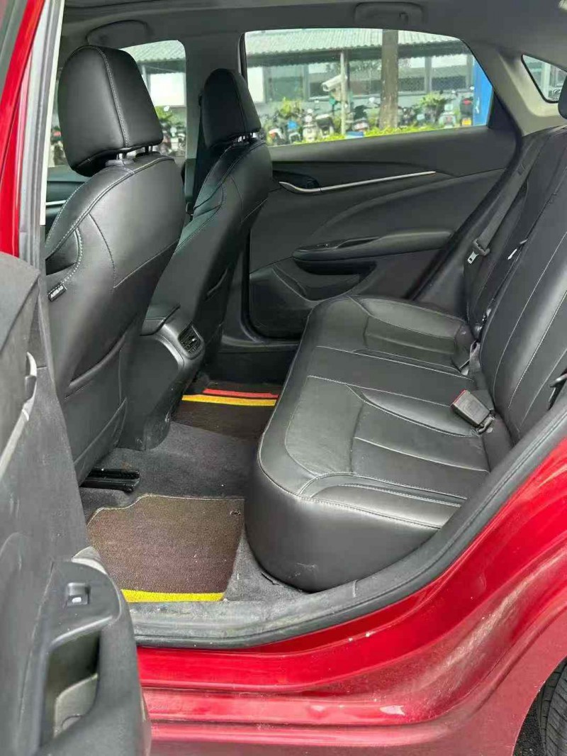 东莞19年别克英朗6