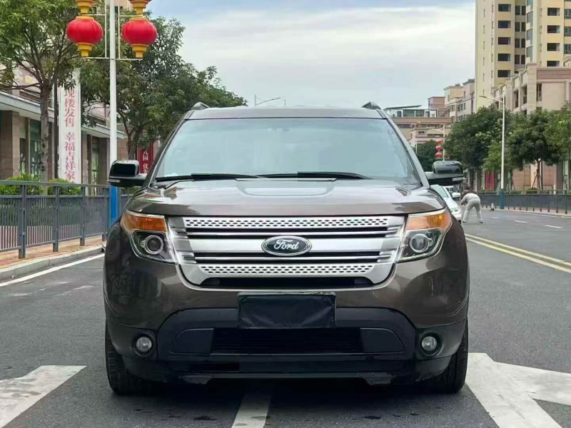 深圳15年福特探险者1