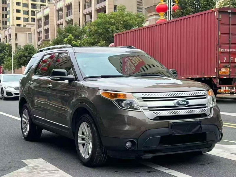 深圳15年福特探险者2