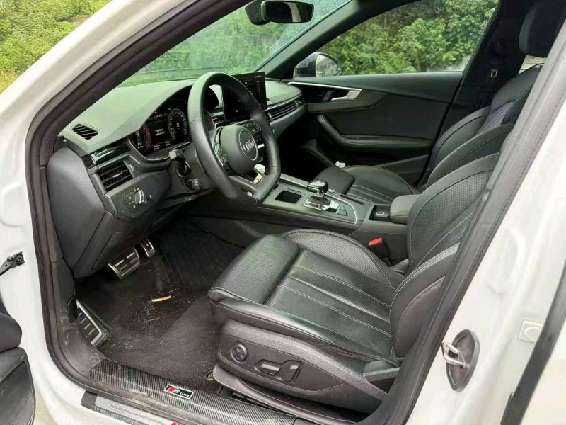 长沙23年奥迪A4L6