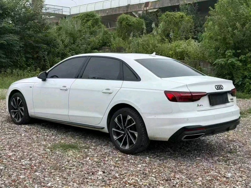 长沙23年奥迪A4L7