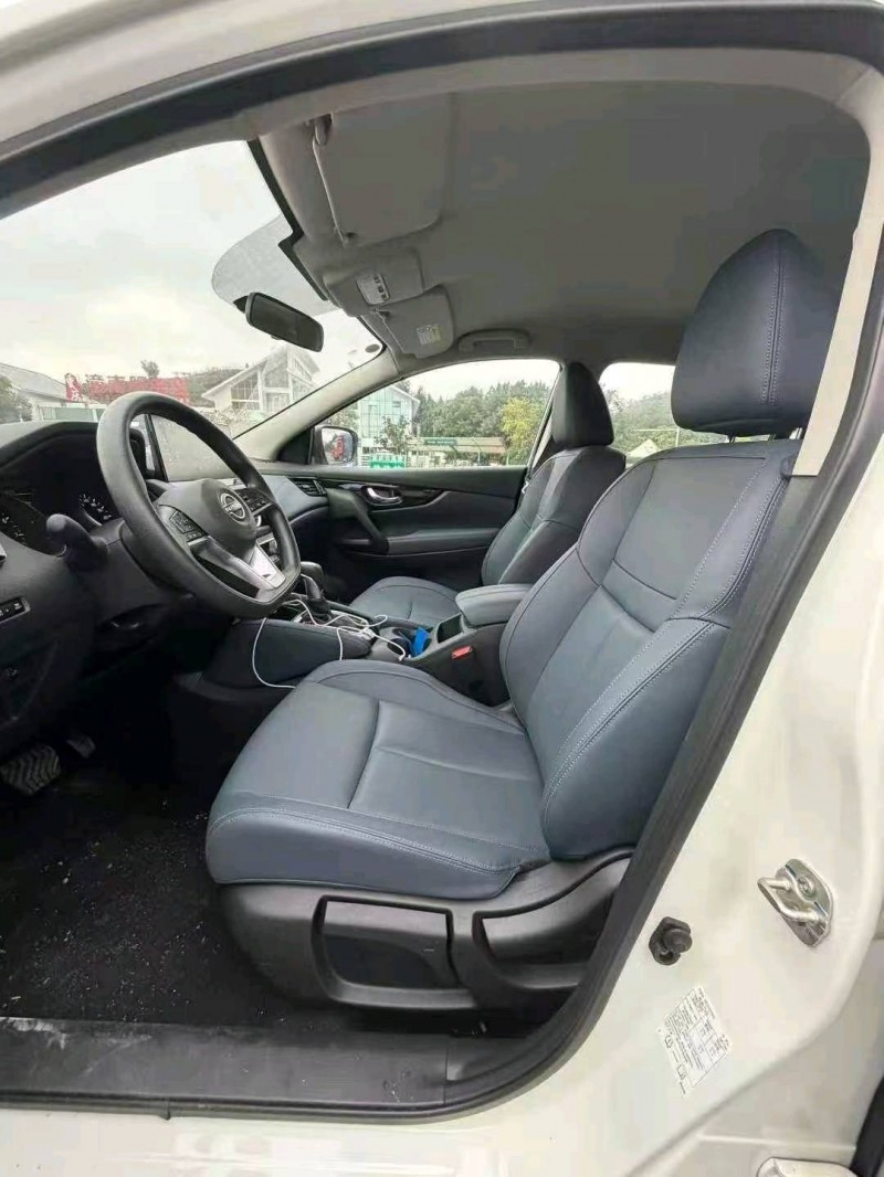 重庆25年日产逍客5