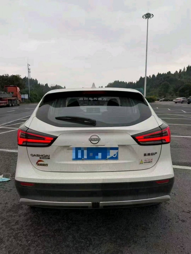 重庆25年日产逍客6