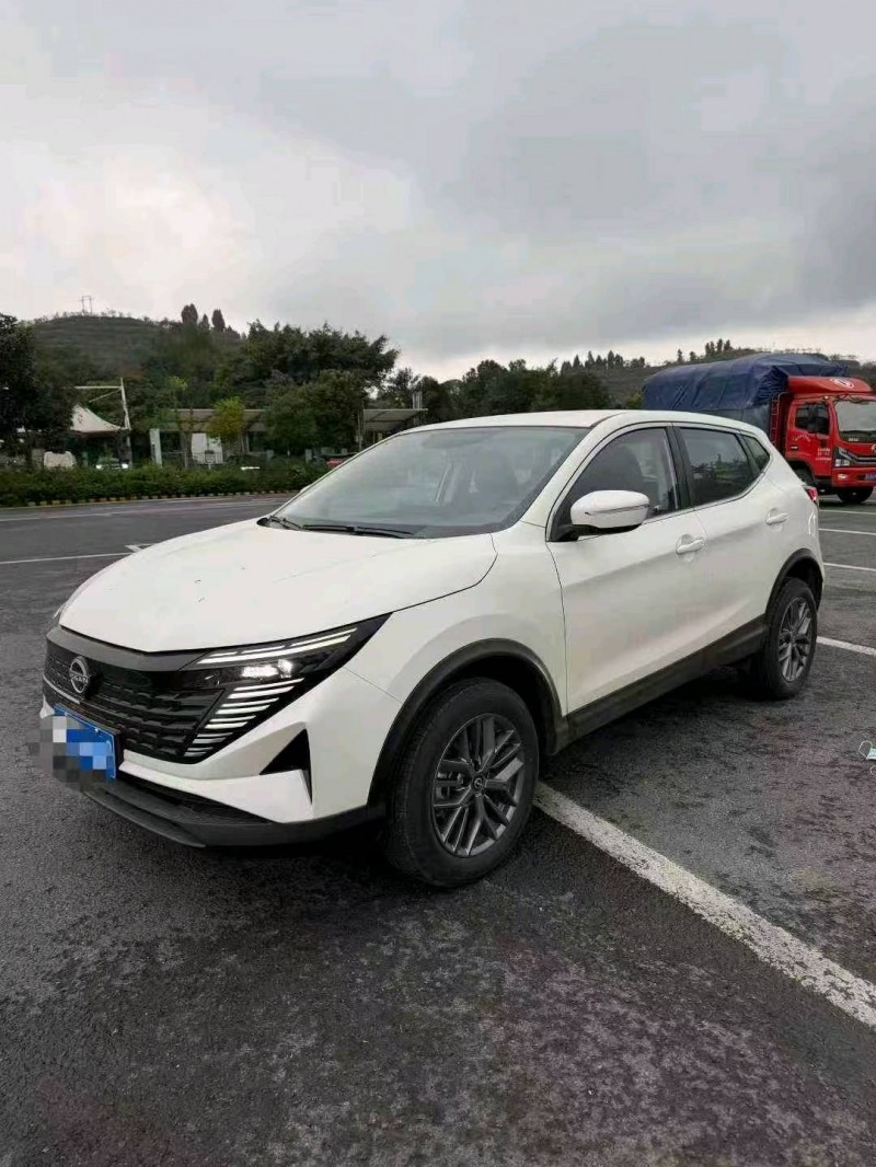 重庆25年日产逍客7